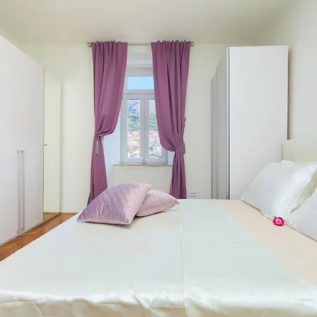Spacious 4 Bedroom Dubrovnik
