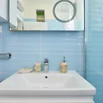 Spacious 4 Bedroom Appartement *