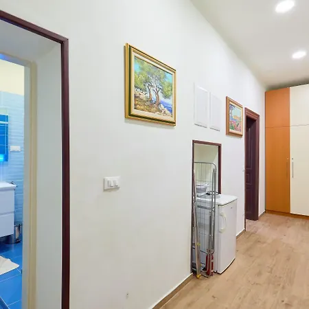 Spacious 4 Bedroom * ドゥブロブニク