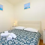 Spacious 4 Bedroom Apartment *
