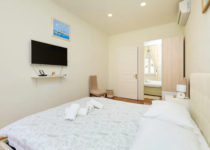 Spacious 4 Bedroom Apartment